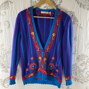 Vintage‎ Y2K Heirlooms grandma cardigan size medium floral Purple
And Teal